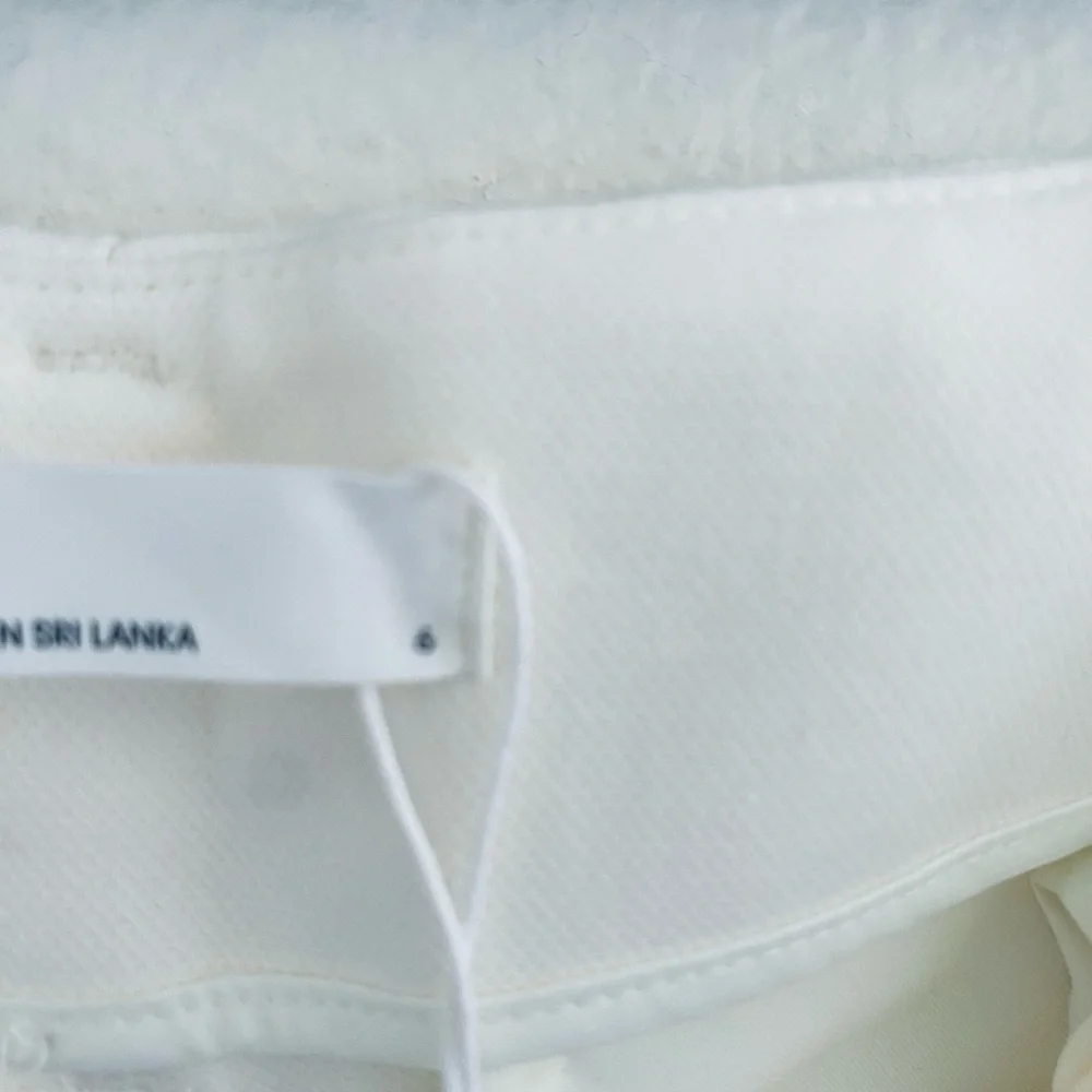 OAK + FORT Elegant White Wide-Leg Pants - Picture 11 of 16